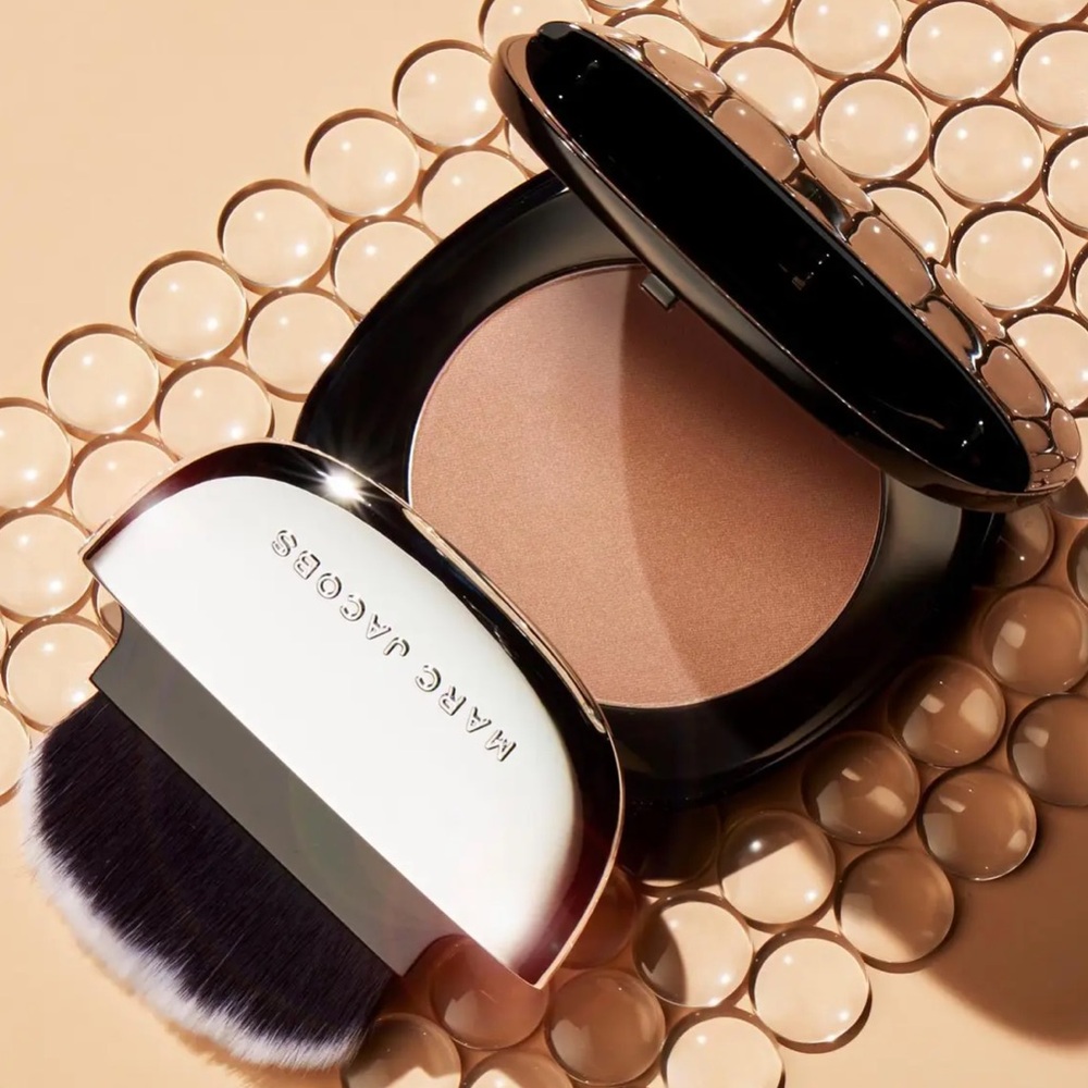 Marc Jacobs Accomplice Powder with Brush